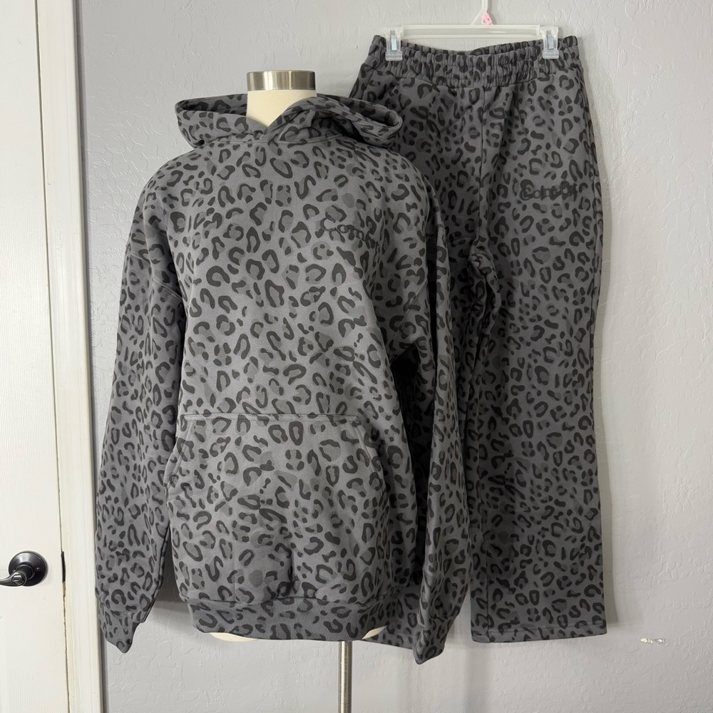 Comfrt Panther Set!!! Brand New!!!